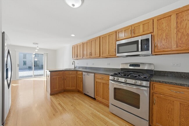 Building Photo - 8261 Pecan Pl