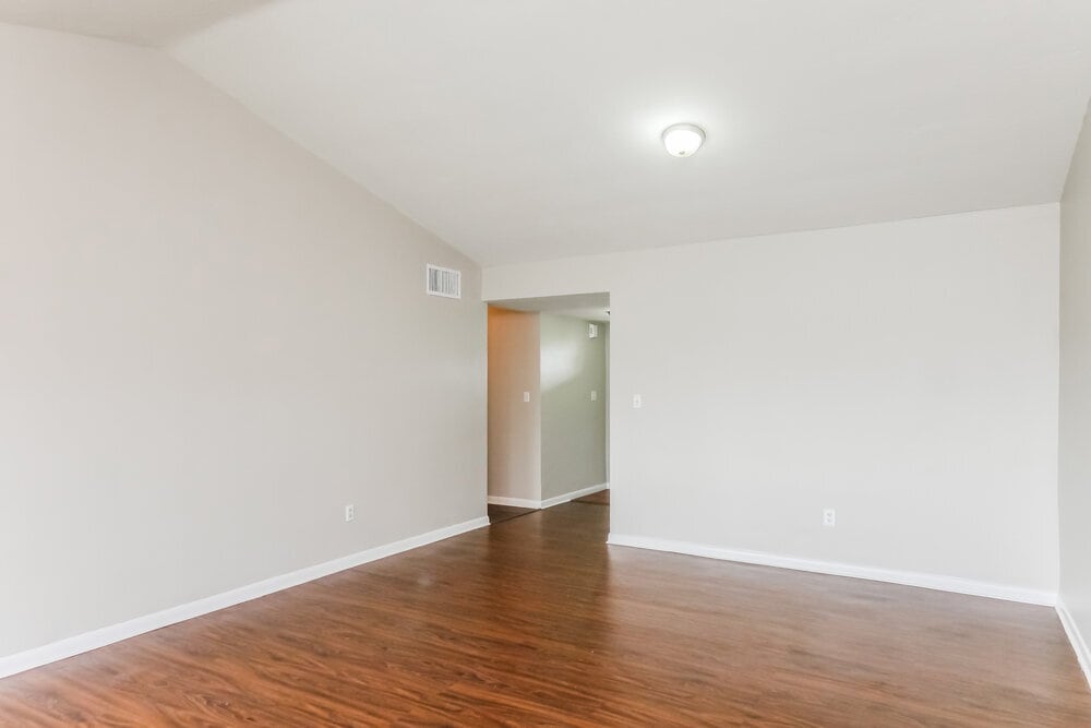 Building Photo - 11010 SW 123rd Ave