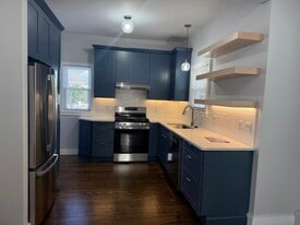 Building Photo - 33 Rosegarden St