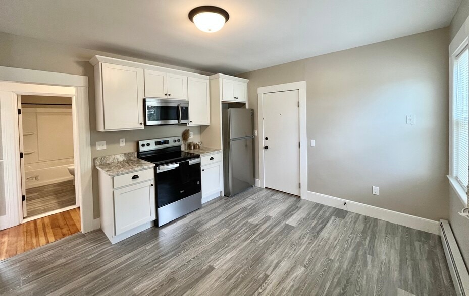 Building Photo - 86 Grove St