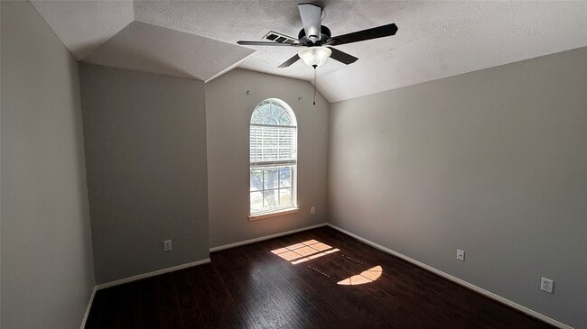 Building Photo - 18410 Green Cypress Ct