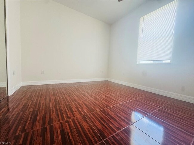 Building Photo - 7930 Sandelwood Cir W