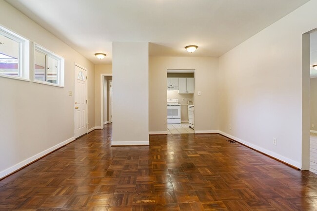 Building Photo - 3/ 1 Home for Rent!