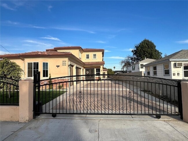 Building Photo - 3858 Delta St