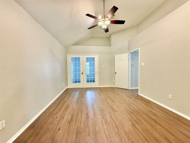 Building Photo - 30430 Arborg Dr