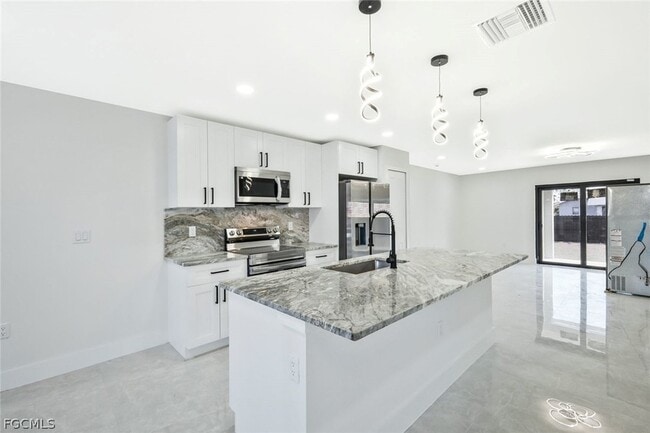 Building Photo - 3411 27th St SW