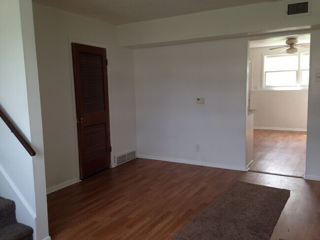 Spacious living and kitchen area - 1603 NW 4th St