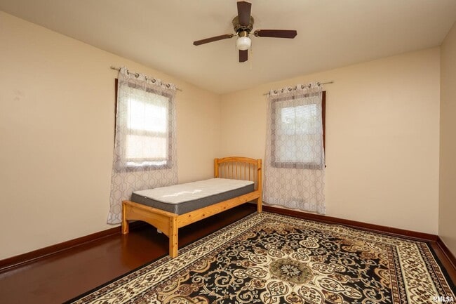 Building Photo - 4304 36th Ave