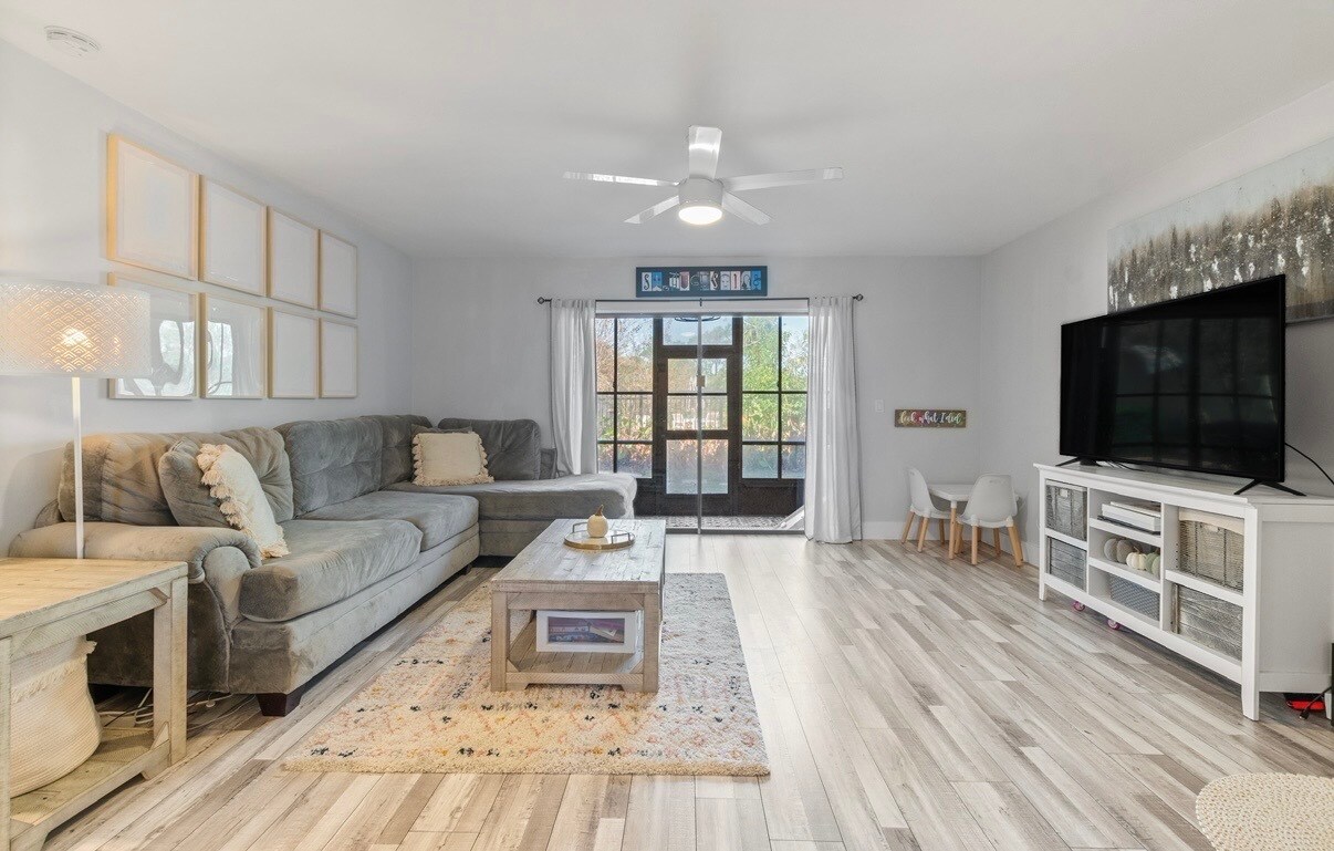 Building Photo - 600 Domenico Cir