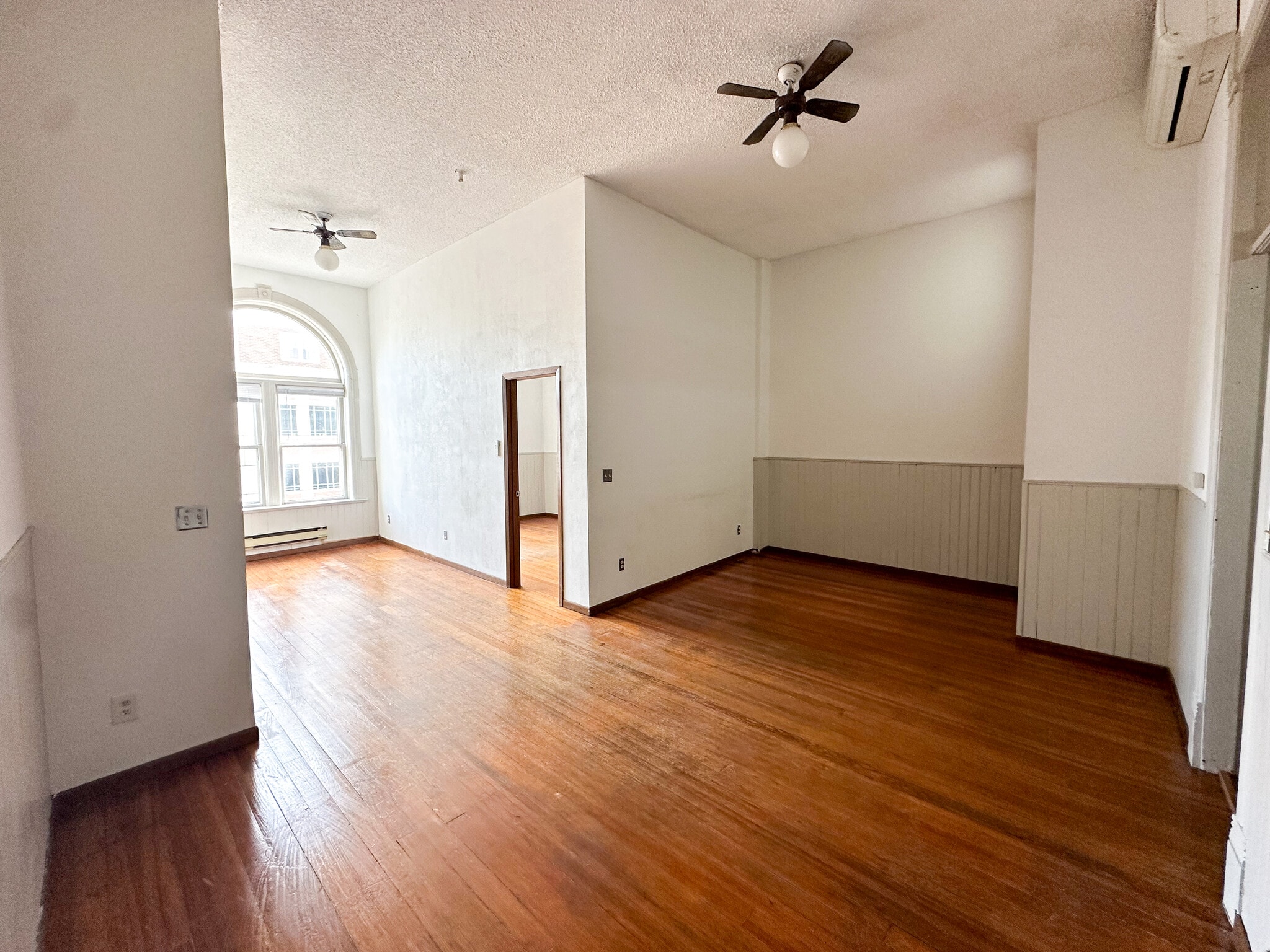 Building Photo - 415 Jay St