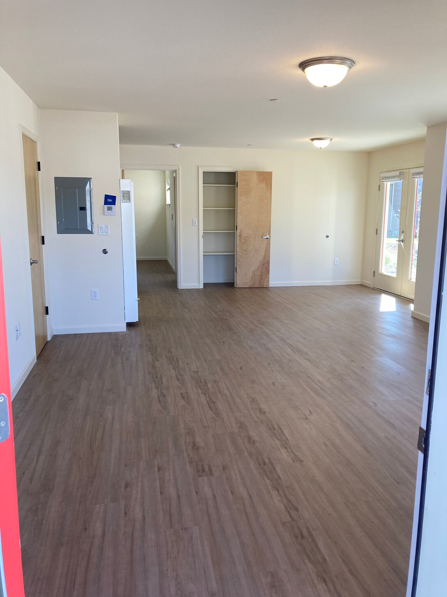 Building Photo - 2052 Smith Ln