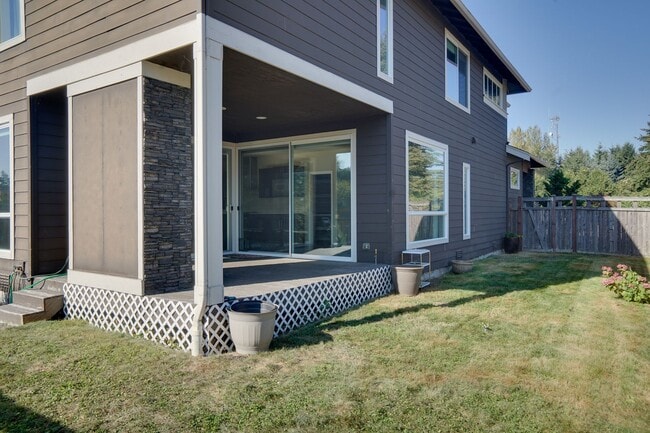 Building Photo - Luxury Oakleigh MainVue Home