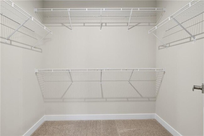 Building Photo - 325 Enchanted Ct