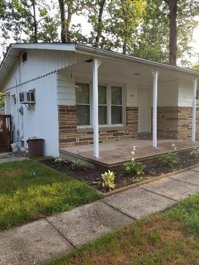 Building Photo - 332 Dennis Ave