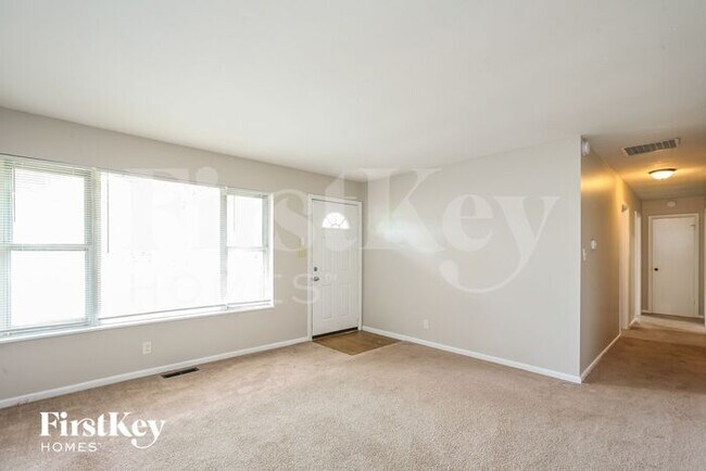 Building Photo - 8074 Hague Rd