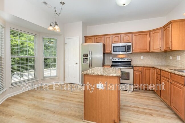 Building Photo - 15656 Marvin Rd