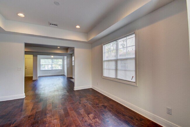 Building Photo - 340 Walton Blvd