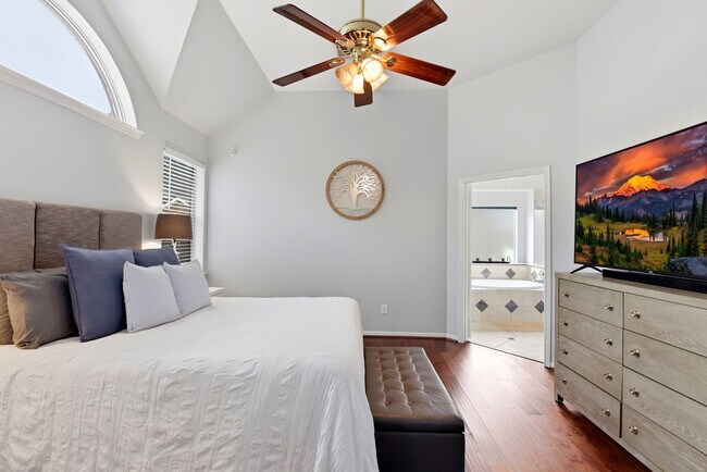 Building Photo - 2105 Mossy Trail Dr