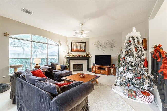 Building Photo - 9815 Rock Pass Dr