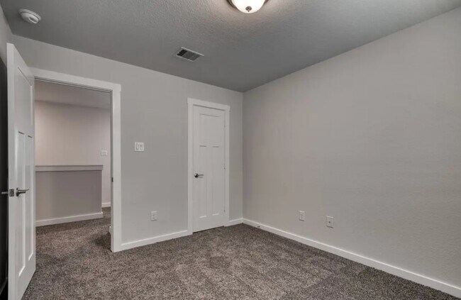 Room 3 - 1124 Amistad Loop