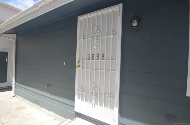 Primary Photo - 3838 43rd St