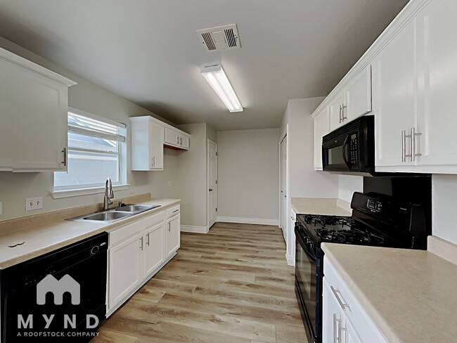 Building Photo - 2716 Amberglow Ct