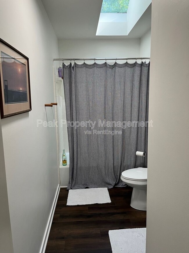 Building Photo - 2107 Persimmon Trek