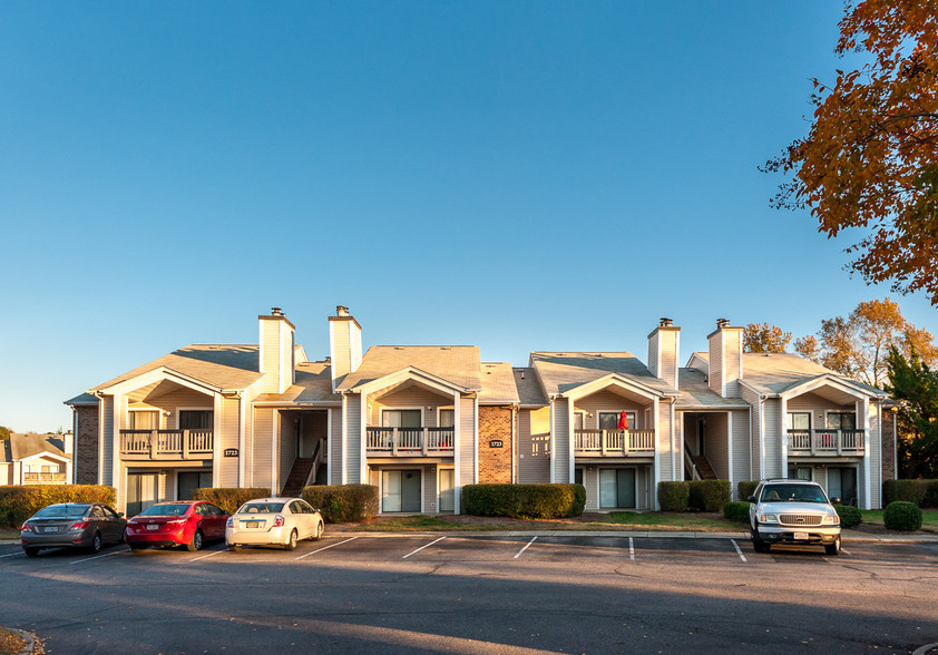 Building Photo - The Birches