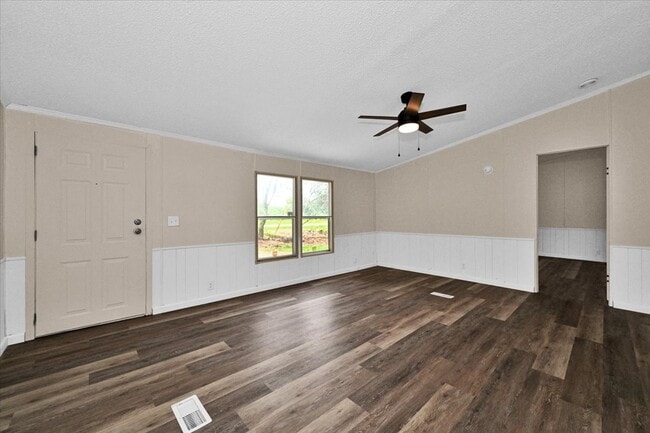 Building Photo - 575 Milligan Rd