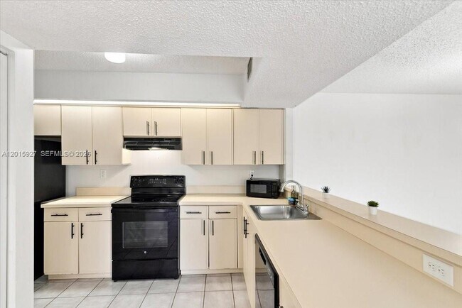 Building Photo - 8660 SW 212th St