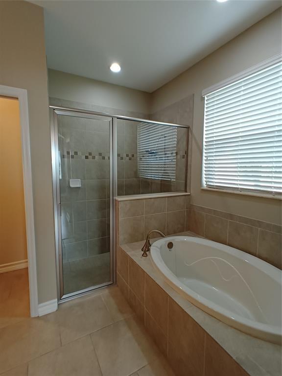 Building Photo - 20572 Chestnut Ridge Dr