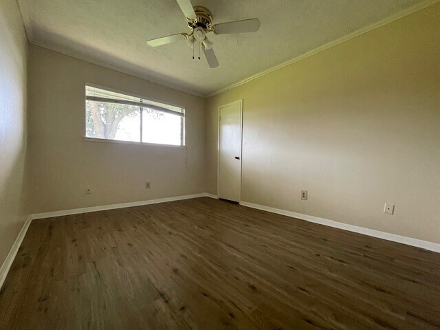 Building Photo - 2726 Mesquite Dr