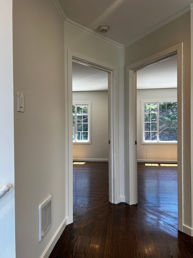 Building Photo - Views for Days Eureka Valley Home.  OPEN HOUSE!!!! THURSDAY, MAY 21 FROM 4:00 PM - 6:30 PM.