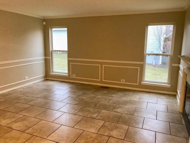 Building Photo - 2105 Aspen Dr