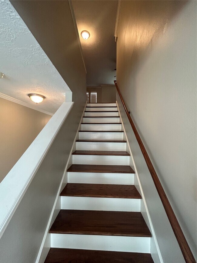 Building Photo - 5415 W Harrow Dr