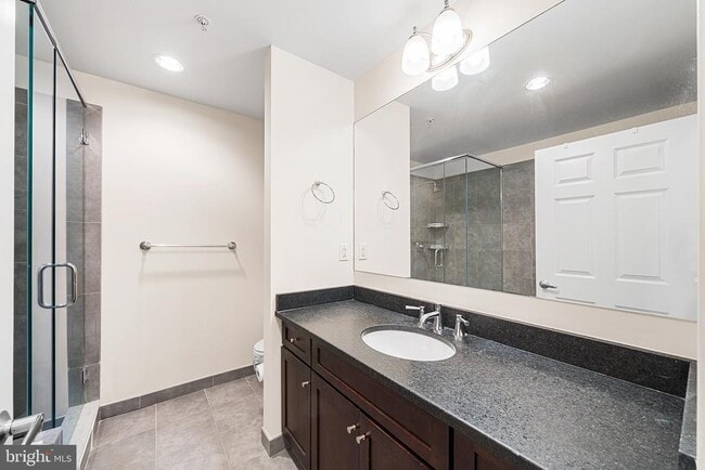 Building Photo - 22 S Front St