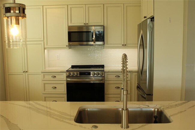 Building Photo - 4410 Fairways Blvd