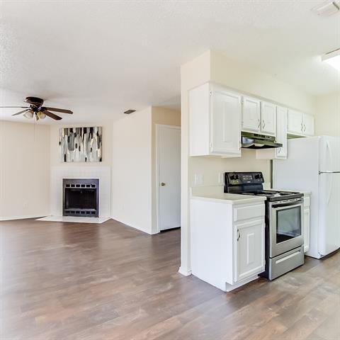 Building Photo - 8133 Foxfire Ln