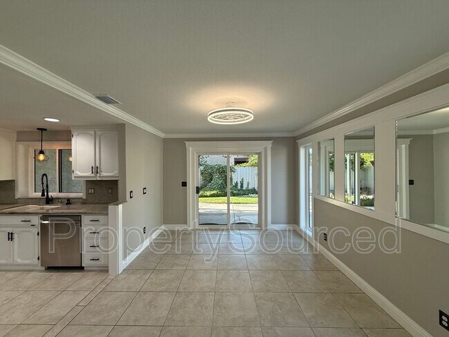 Building Photo - 1351 Aksland Dr