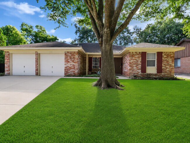 Building Photo - 15443 W Willowwind Cir