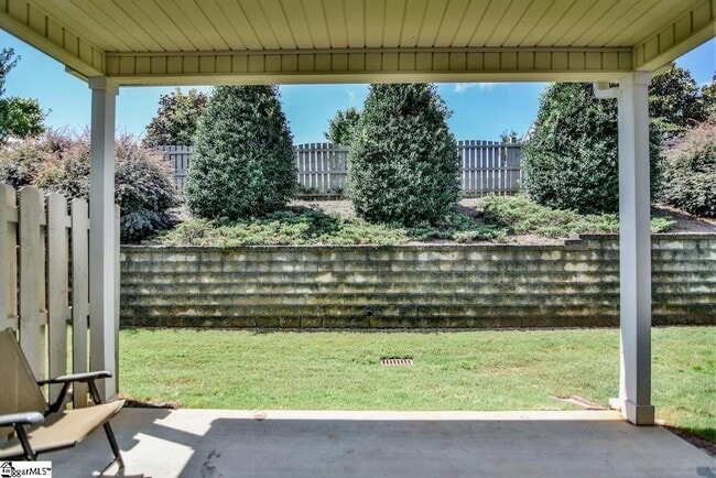 Building Photo - 826 Stonebriar St