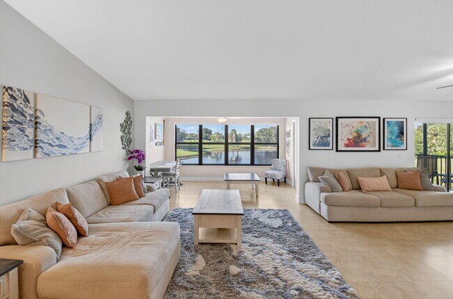 Building Photo - 5152 Golfview Ct