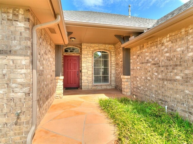 Building Photo - 805 NW 193rd St