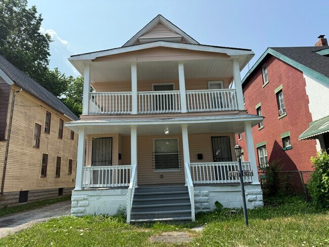 Building Photo - 10314 Adams Ave