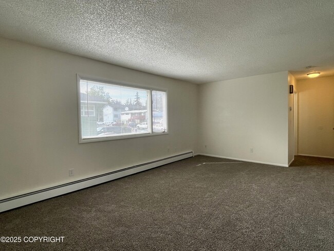 Building Photo - 2746 W 42nd Ave
