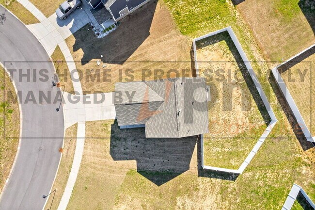 Building Photo - 6064 Christeene Ct