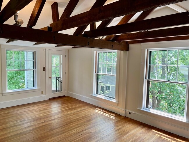 Building Photo - 28 Ellsworth Park