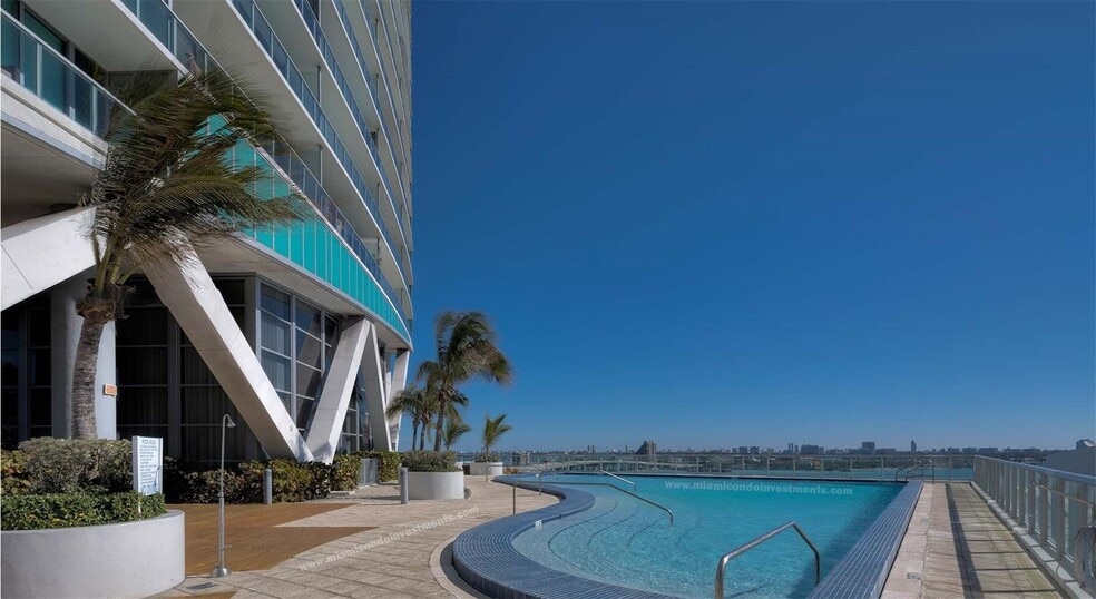 Building Photo - 888 Biscayne Blvd