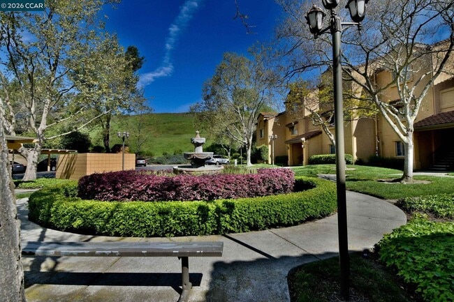 Building Photo - 440 Bollinger Canyon Ln