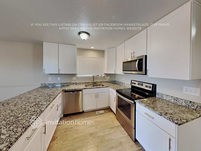 Building Photo - 12340 Newport Ct